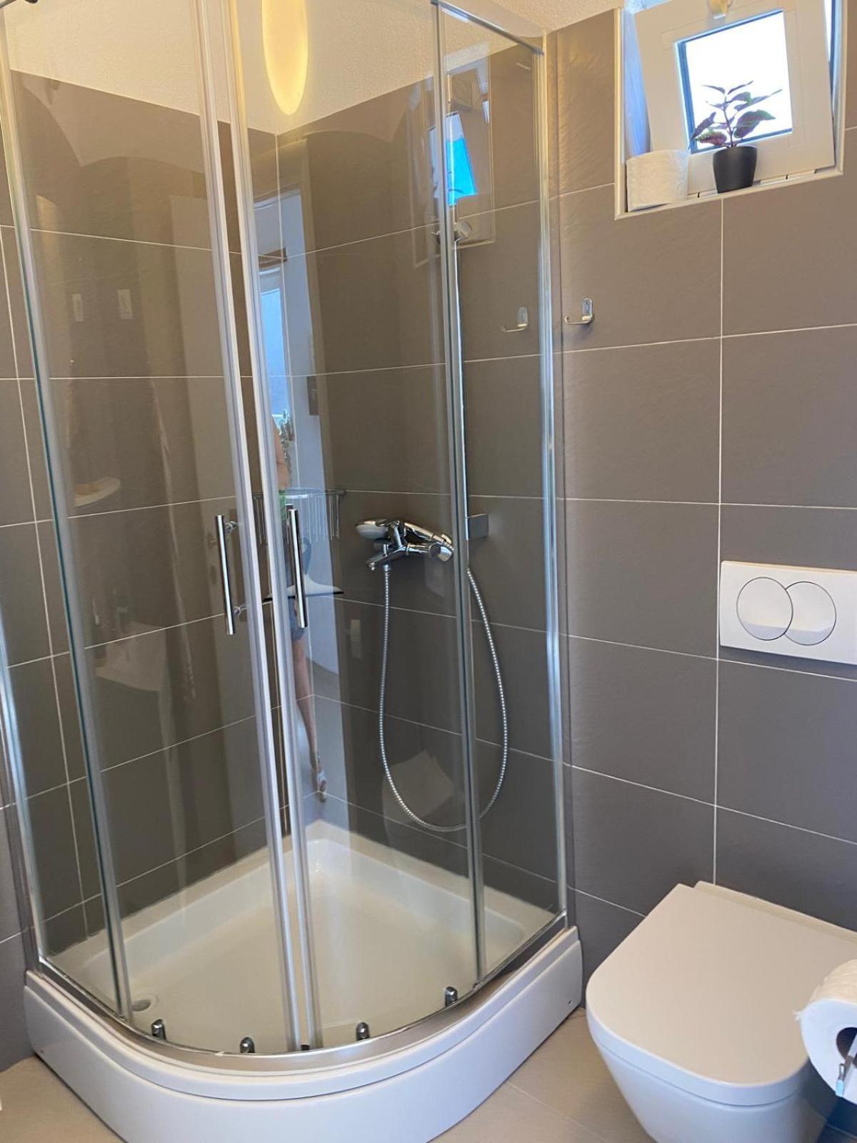 Villa Pina Tisno Apartment Zonsa 2 Pers Екстериор снимка